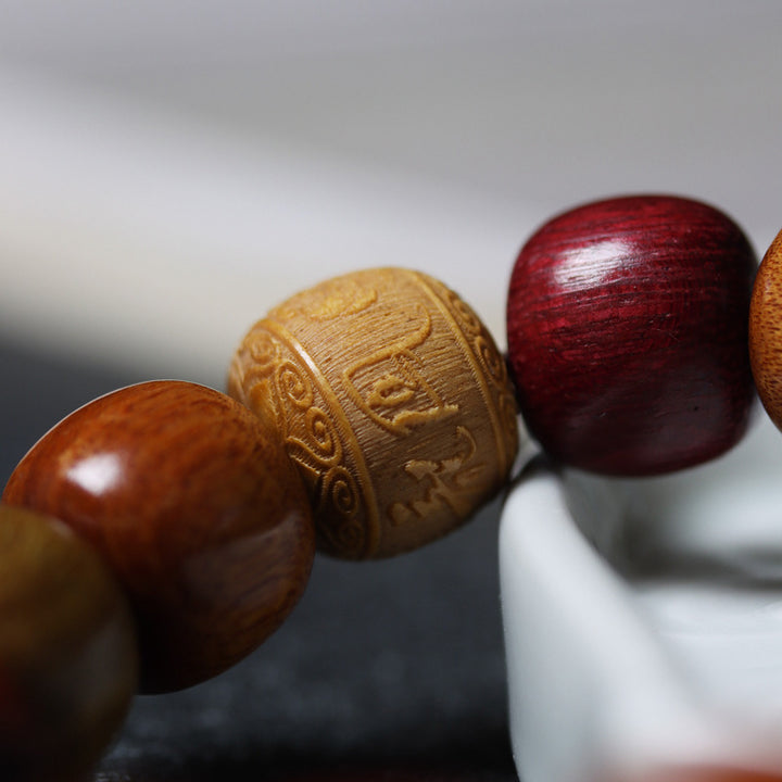 Om Mani Padme Hum Purity-Armband aus verschiedenen Hölzern mit Buddhasteinen