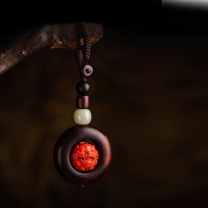 Buddha Stones, Tibet, Om Mani Padme Hum, PiXiu, Kupfermünze, kleines Blatt, rotes Sandelholz, Zinnober, Schutz-Schlüsselanhänger