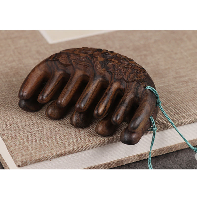 Grüner Sandelholz-Pflaumenblüten-Blumen-Lotus-Koi-Fisch mit beruhigender Quastenkammgravur