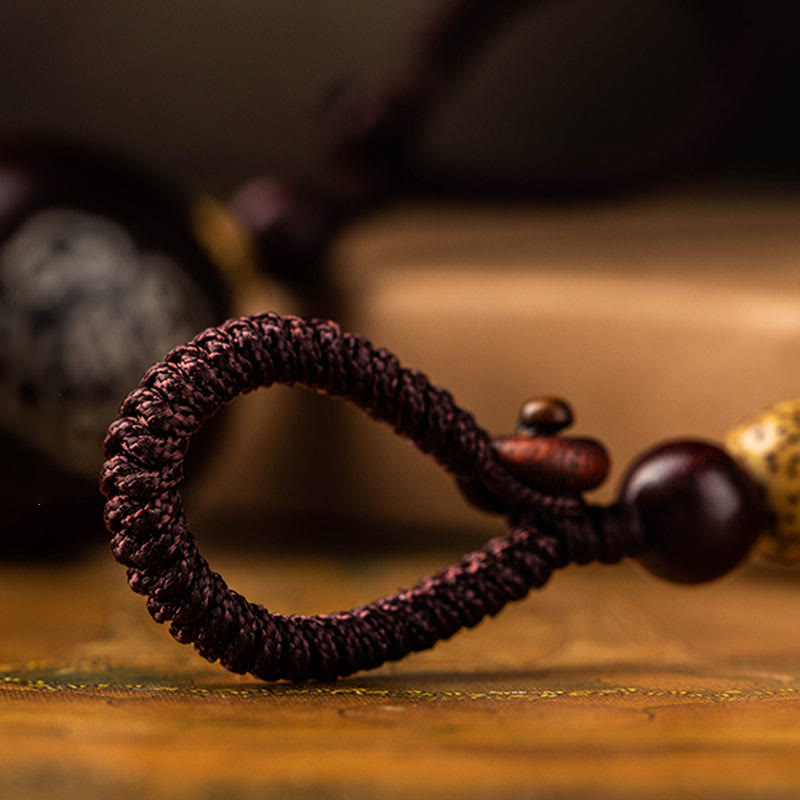 Schlüsselanhänger aus tibetischem Ebenholz, kleinem Blatt, rotem Sandelholz, Kürbis, Glücksschutz