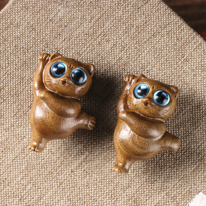 Buddha Stones Mini-Tanzende Katze aus grünem Sandelholz mit Gravur, positive Schreibtischdekoration - image 4