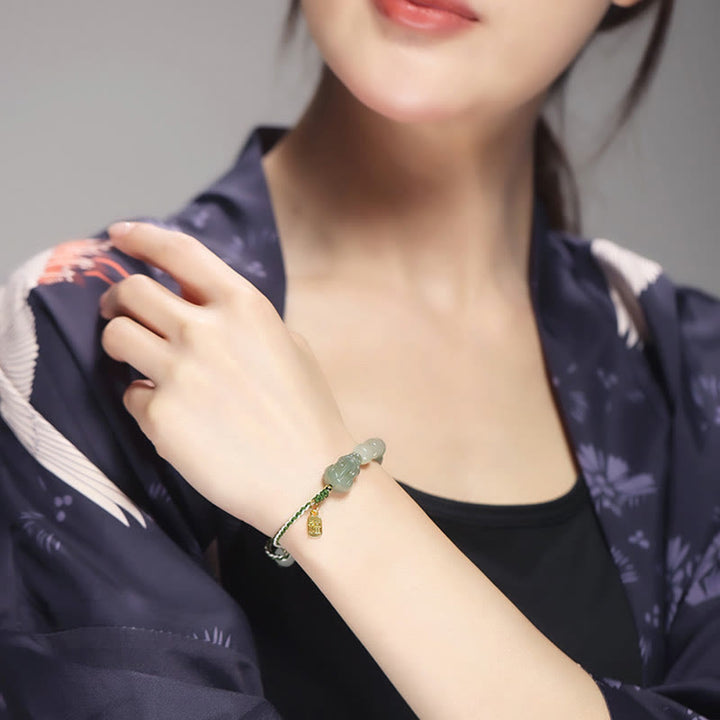 Natürliches PiXiu Luck Fu Charakter-Schnurarmband aus Hetian-Jade