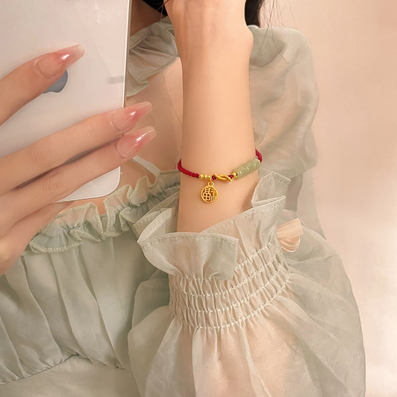 Buddha Stones Handgefertigtes Jade-Perlen-Fu-Charakter-Charm-Glücksarmband mit rotem Seil