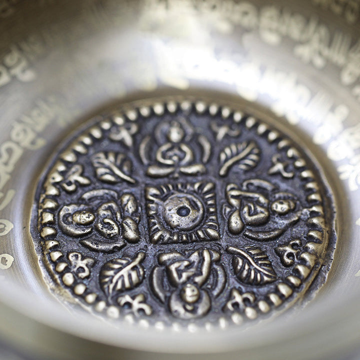 Tibetische Klangschale von Buddha Stones, handgefertigt für Yoga, Achtsamkeit und Meditation. Klangschalen-Set