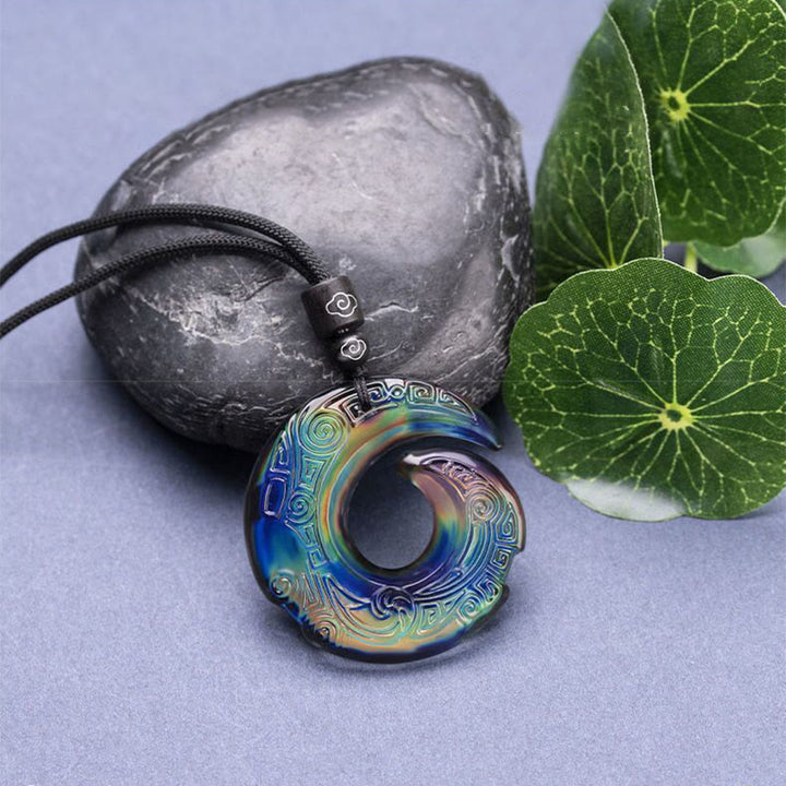 Farbwechselndes Glück verbessert das Designmuster Liuli-Kristall-Halskettenanhänger