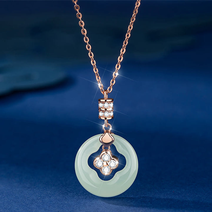 Buddha Stones 925 Sterling Silber natürliche Hetian Jade Glück vierblättriges Kleeblatt Zirkon Halskette Anhänger mit Geschenkbox