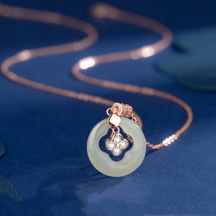 Buddha Stones 925 Sterling Silber natürliche Hetian Jade Glück vierblättriges Kleeblatt Zirkon Halskette Anhänger mit Geschenkbox