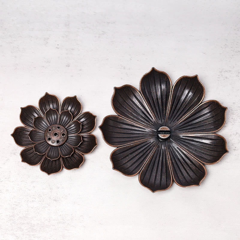 Buddha Stones Kreativer Lotus-Räuchergefäß mit sechs Löchern