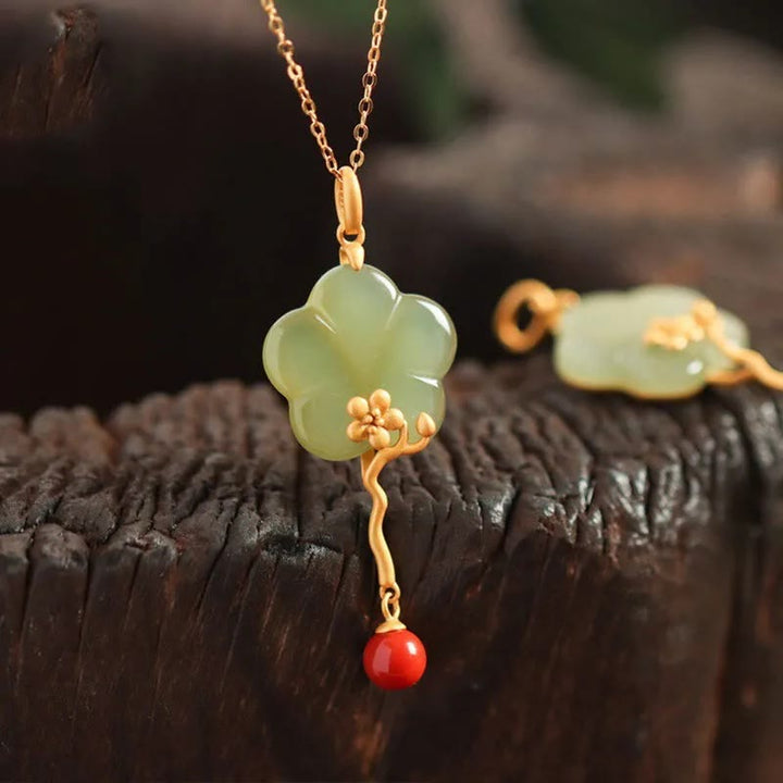 Vintage Pflaumenblüten Blume Jade Roter Achat Wohlstand Halskette Anhänger
