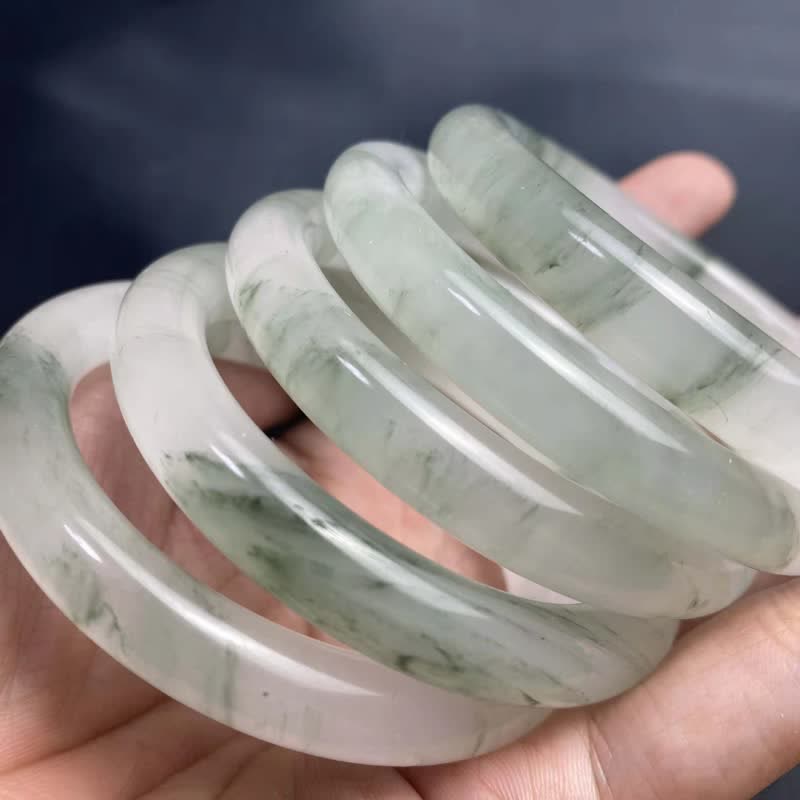 Jade Fülle Glückssegen Armband Armreif