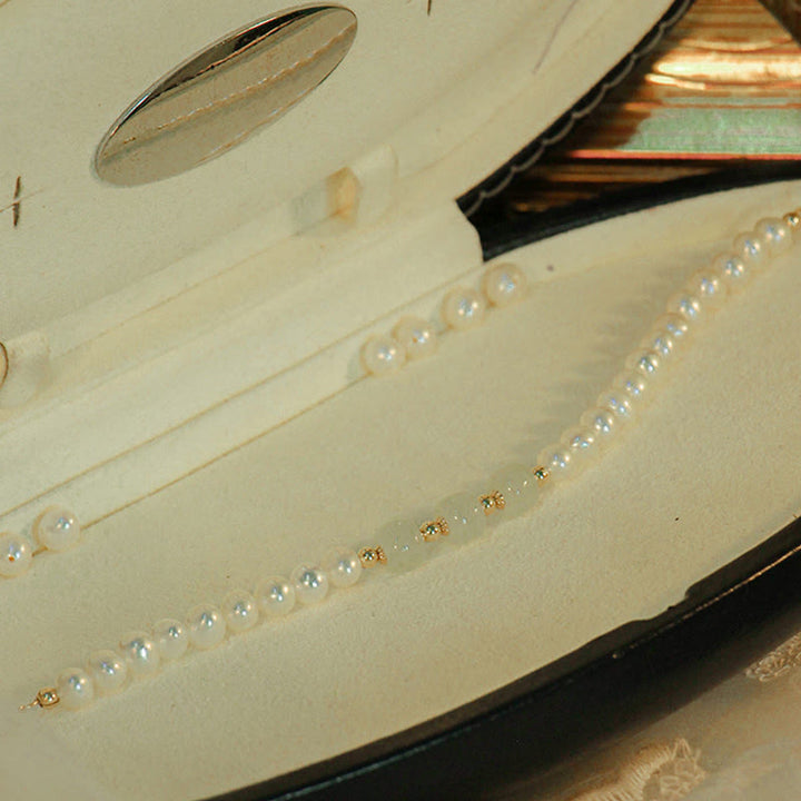 14K vergoldetes Naturperlen-Kettenarmband aus Hetian-Cyan-Jade und Weiß Jade