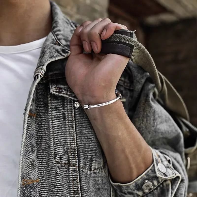 Armreif mit Buddha Stonesn, Om Mani Padme Hum, mit Gravur „Frieden“, Armreif