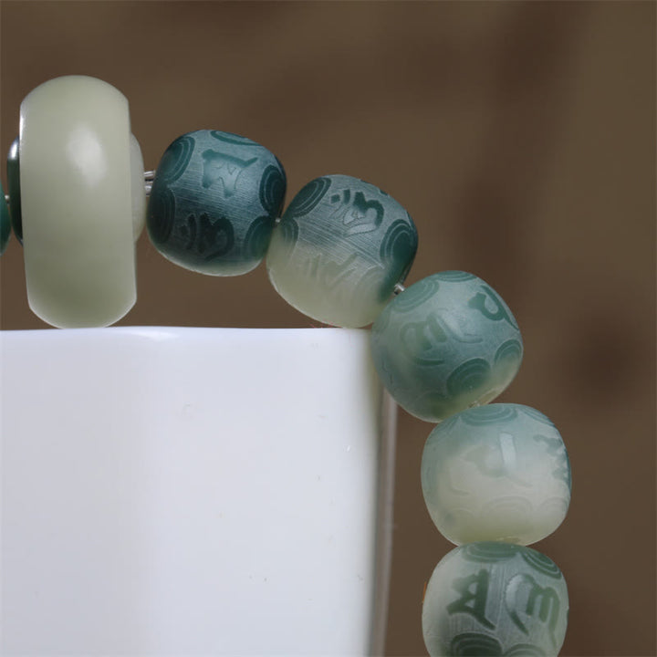 Buddha Stones Bodhi Seed Om Mani Padme Hum Armband mit Gravur „Keep Away Evil Spirits“.