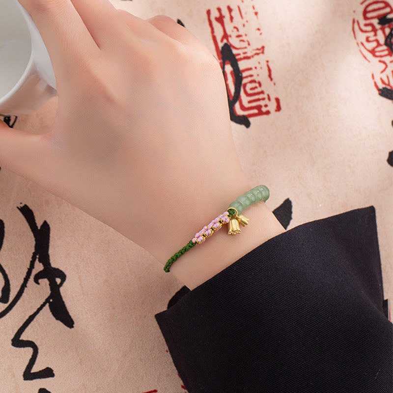 Buddha Stones Handgefertigtes Jadeperlen-Maiglöckchen-Charm-Glücksarmband