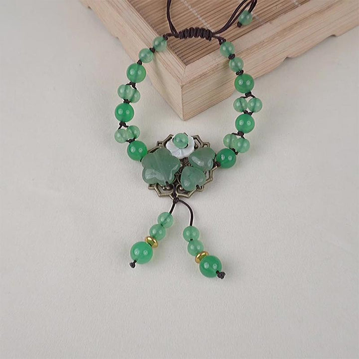 Buddha Stones natürliches grünes Jade-Glücks-Armband mit baumelnder Blume
