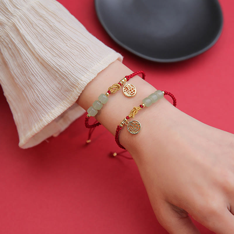 Buddha Stones Handgefertigtes Jade-Perlen-Fu-Charakter-Charm-Glücksarmband mit rotem Seil
