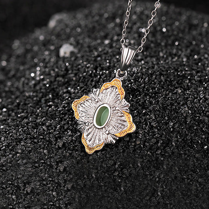 Buddha Stones 925 Sterling Silber vergoldet Hetian Cyan Jade Rhombus Design Glück Heilung Halskette Anhänger