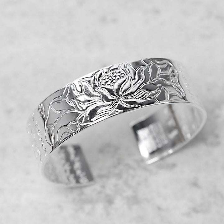 Buddha Stones Tibetisches Lotus-Glücksarmband aus Weiß Kupfer