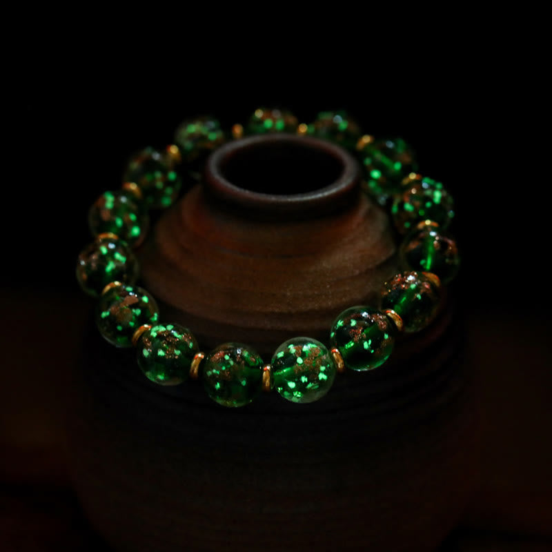 Buddha Stones Gold Schlucktier Familie Charm Leuchtendes fluoreszierendes Liuli-Glasperlen-Erfolgsarmband