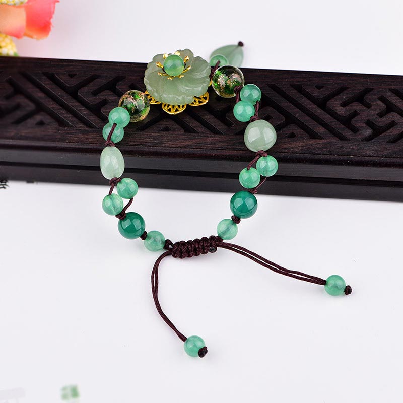Buddha Stones natürliches grünes Jade-Glücks-Armband mit baumelnder Blume