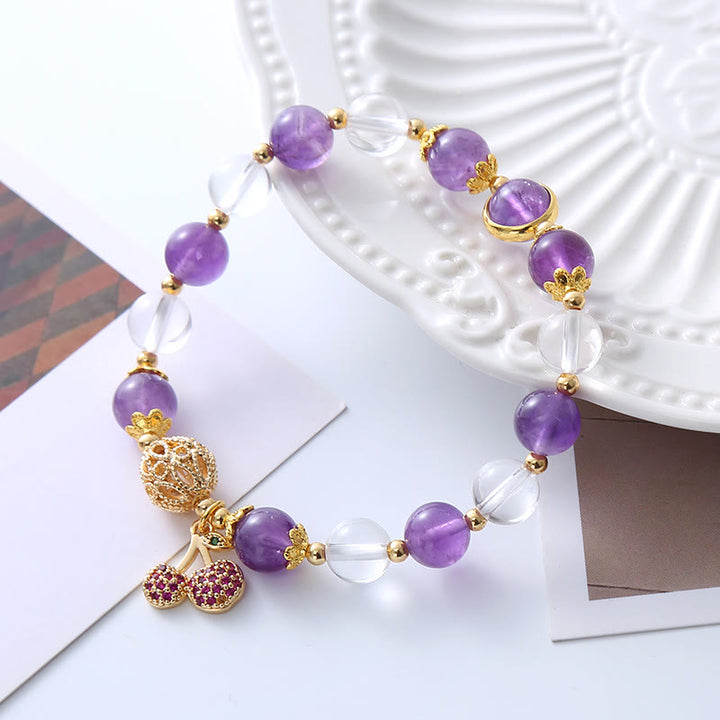 Buddha Stones natürliches Amethyst- Weiß Kristall-Charm-Armband mit positiver Kirsche