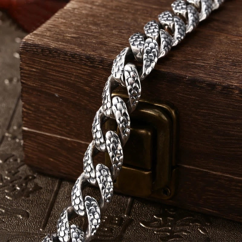 Buddha Stones Retro Drachenschuppenmuster graviertes Schutzarmband