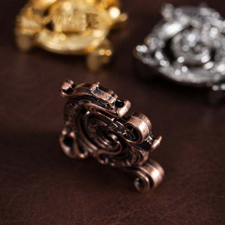 Buddha Stones Mini Auspicious Dragon Pattern Meditation Zinklegierung Kleiner Räucherstäbchenbrenner