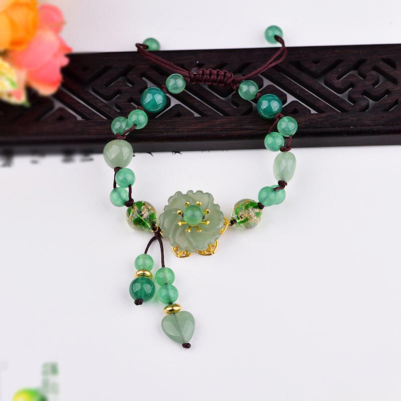 Buddha Stones natürliches grünes Jade-Glücks-Armband mit baumelnder Blume