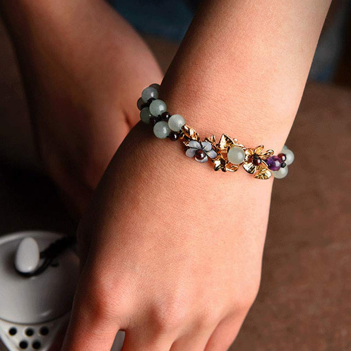 Buddha Stones Grünes Aventurin-Granat-Perlen-Blütenblatt-Glücksarmband