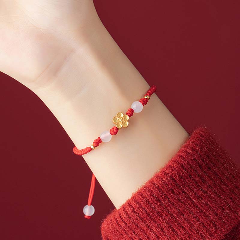 Buddha Stones Handgefertigtes Armband aus 925er-Sterlingsilber, Pfirsichblüte, Kirsche, Sakura, Chalcedonperlen, Glücksbringer, rotes Seil