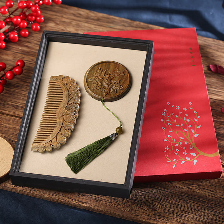 Natürlicher grüner Sandelholz-Palisander-Lotusblüten-Pfauenfalter-Gravur-Beruhigungskamm