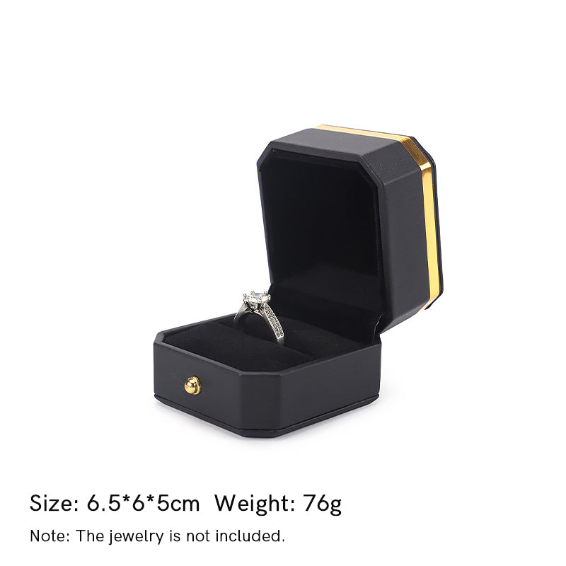 Schmuck-Aufbewahrungsbox, Geschenkbox aus PU-Leder - Schwarz - Ringbox (6,5 x 6 x 5 cm) - image 13