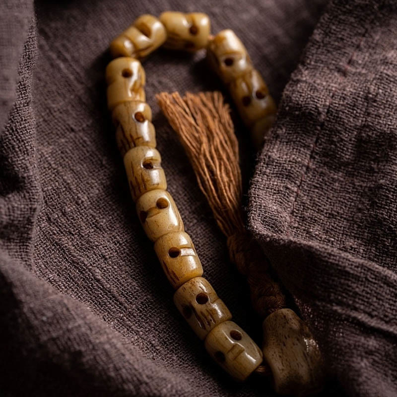 Armband aus tibetischem Yakknochen mit Buddha-Steinen, „Der Herr des Leichenwaldes“, um böse Geister fernzuhalten