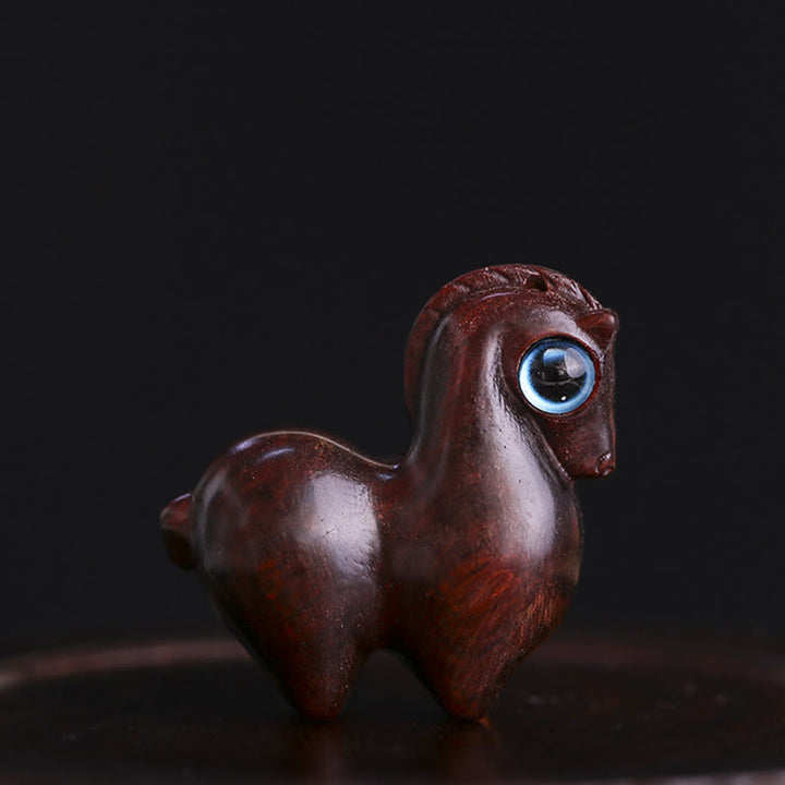 Buddha Stones, kleines Blatt, rotes Sandelholz, grünes Sandelholz, Glücks-Mini-Pferdeschutz-Dekoration - Pferd aus rotem Sandelholz mit kleinen Blättern (mittlere Größe 39*34*17mm) - image 1