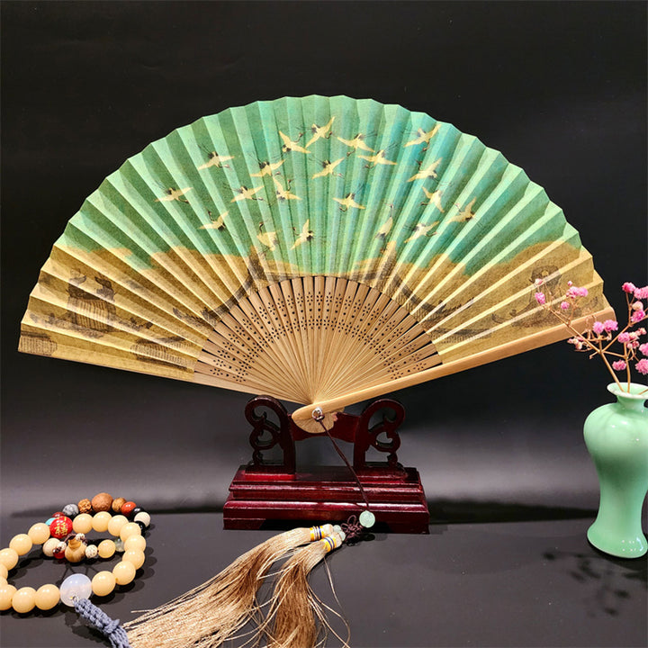 Buddha Stones, ein Panorama von Flüssen und Bergen, Kraniche, Orchideen, Blumen, Papier, Bambus, handgehaltener Seidenbambus-Faltfächer, 22 cm - Glückverheißende Kraniche 22cm - image 3