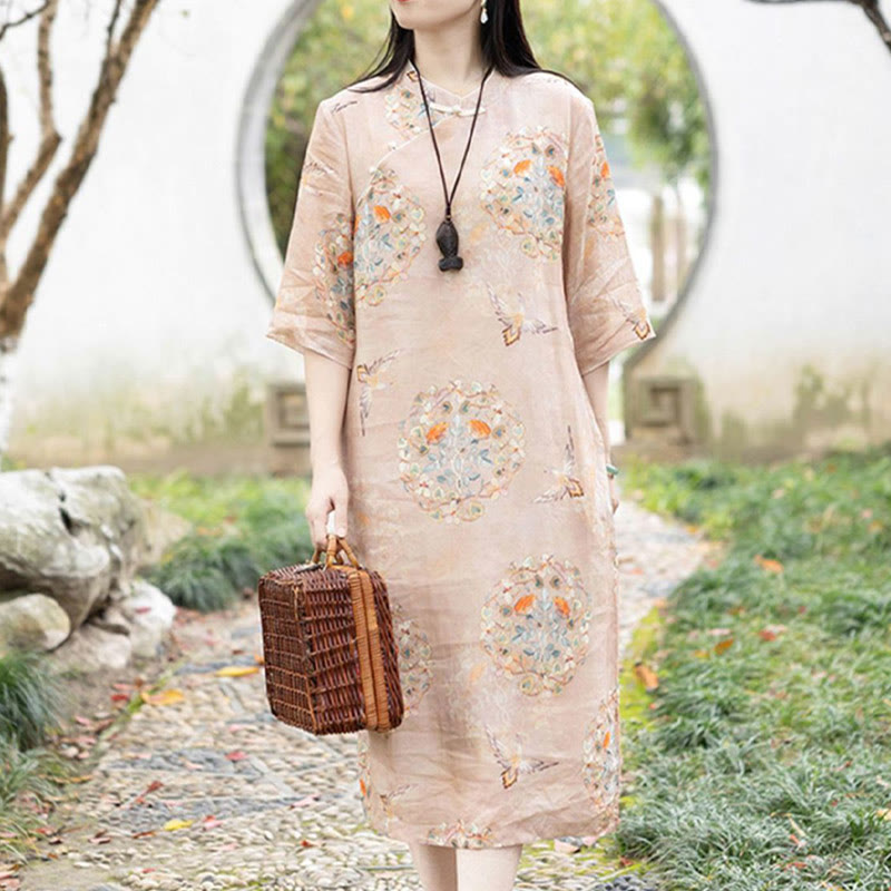 Buddha Stones Orange Blumen-/Vogel-Print Cheongsam Midikleid aus Baumwolle und Leinen, Halbarmkleid mit Taschen - 2XL (Brustumfang 112 cm / Schulterbreite 42 cm / Länge 114 cm) - image 0