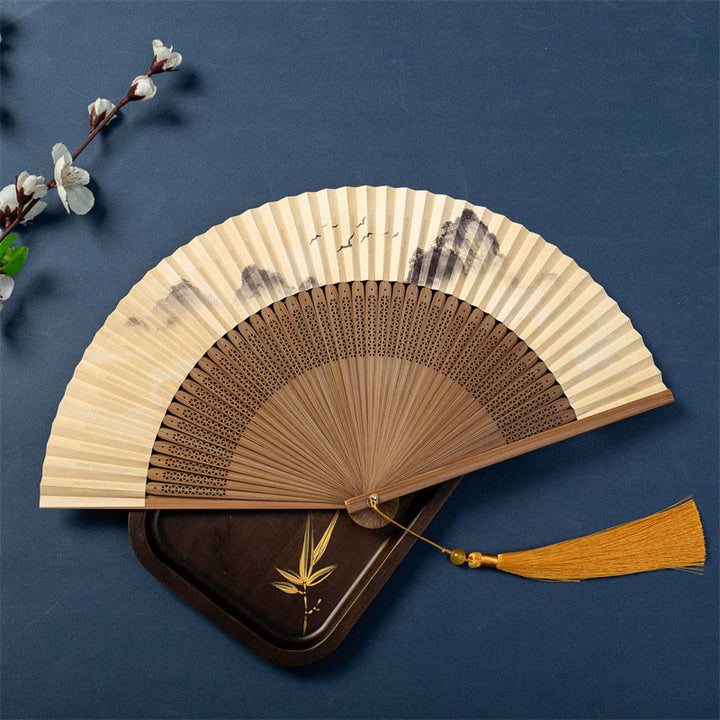 Handfächer aus Bambus mit Buddha-Steinen, Lotus, Libelle, Wildgänsen, Pflaumenblüte, 22,5 cm - Wildgänse 22,5 cm - Spezielle Quaste - image 8