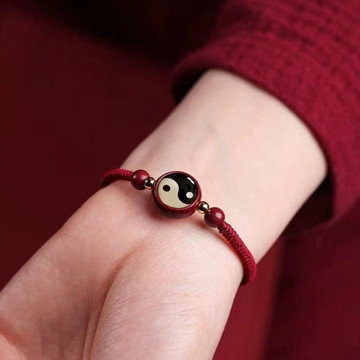 Buddha-Steine Glücks-Zinnober-rote Schnur Yin Yang Symbol Bagua Segen Armband