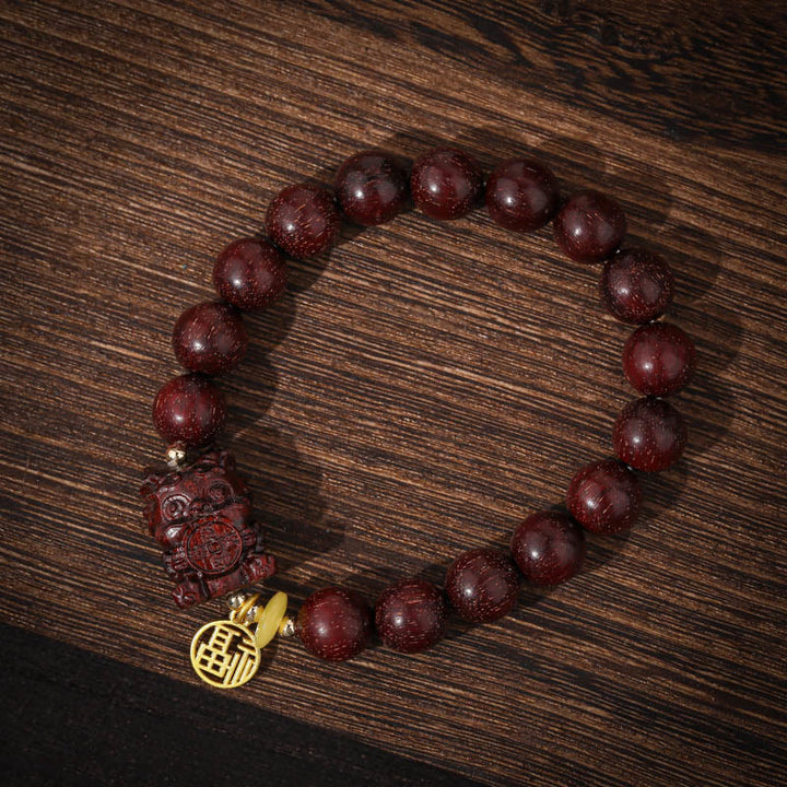 Buddha Stones Small Leaf Red Sandelholz Gold verschlingendes Biest Ruhiges Armband