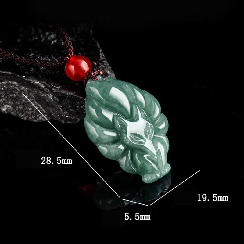 Buddha Stones Halskettenanhänger aus natürlichem grünem Jade in Form eines neunschwänzigen Fuchses - image 8