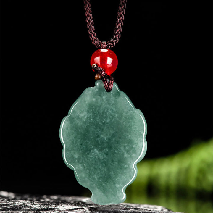 Buddha Stones Halskettenanhänger aus natürlichem grünem Jade in Form eines neunschwänzigen Fuchses - image 3
