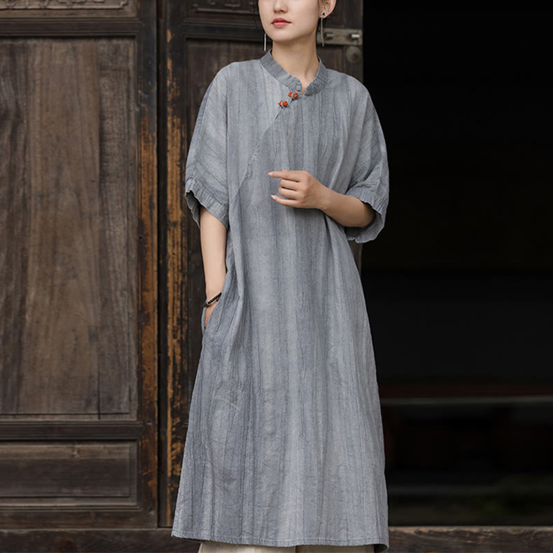 Buddha Stones Handgefertigtes, batikgefärbtes Damenkleid aus Ramie-Leinen mit kurzen Ärmeln und Taschen, knietief geschnitten - Graues Kleid (nur Kleid) - US4-6, UK/AU8-10, EU36-38 (F) - image 14