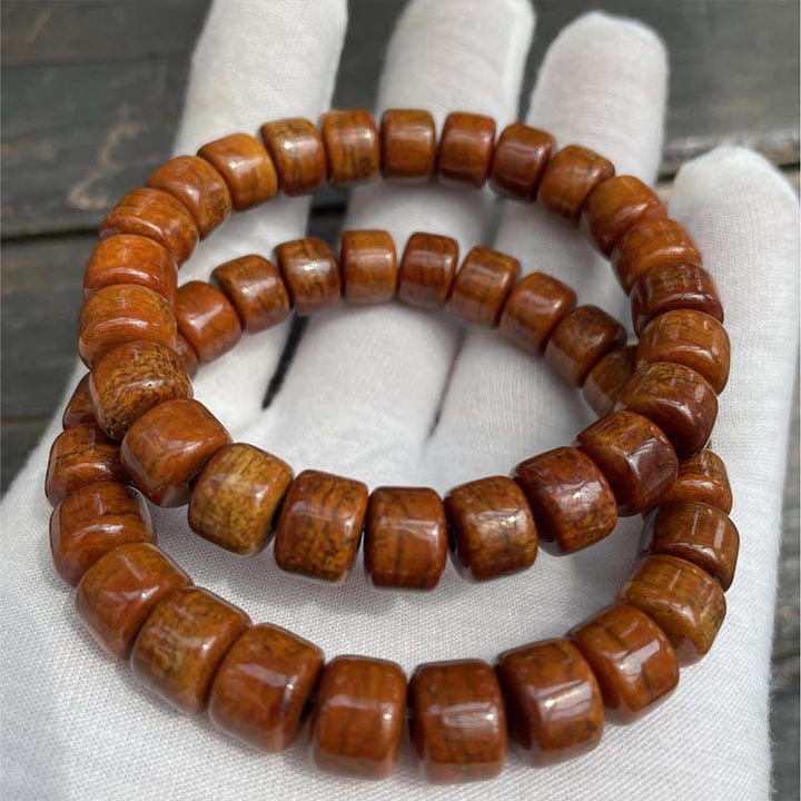 Buddha Stones Tibetische Knochenperlen Dreiäugige Dzi-Perle Schafshorn Roter Achat Stärkearmband