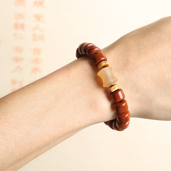 Buddha Stones Tibetischer Yak-Knochen Dreiäugige Dzi-Perle Schafshorn Roter Achat Kraft Armband