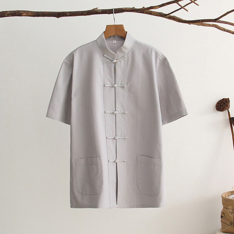 Buddha Stones Chinesischer Froschknopf Tang Anzug Herren Kurzarm Baumwollhemd mit Taschen - Hellgrau - US/ UK/AU44, EU54 (4XL) - image 8