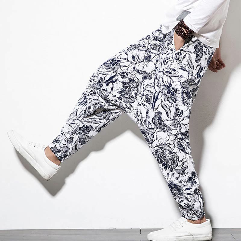 Lange, verkürzte Haremshose aus Baumwolle mit Buddha Stones, Blätter und Ranken-Print und Taschen für Herren - image 6