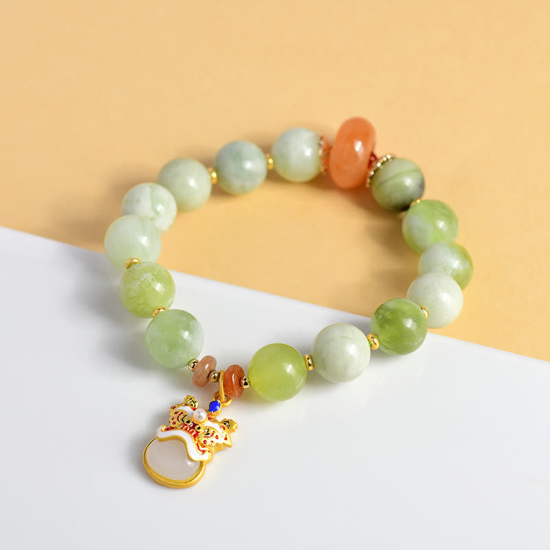 Armband mit Buddha Stones aus natürlicher Jade mit tanzendem Löwen-Charme für Wohlstand und Glück