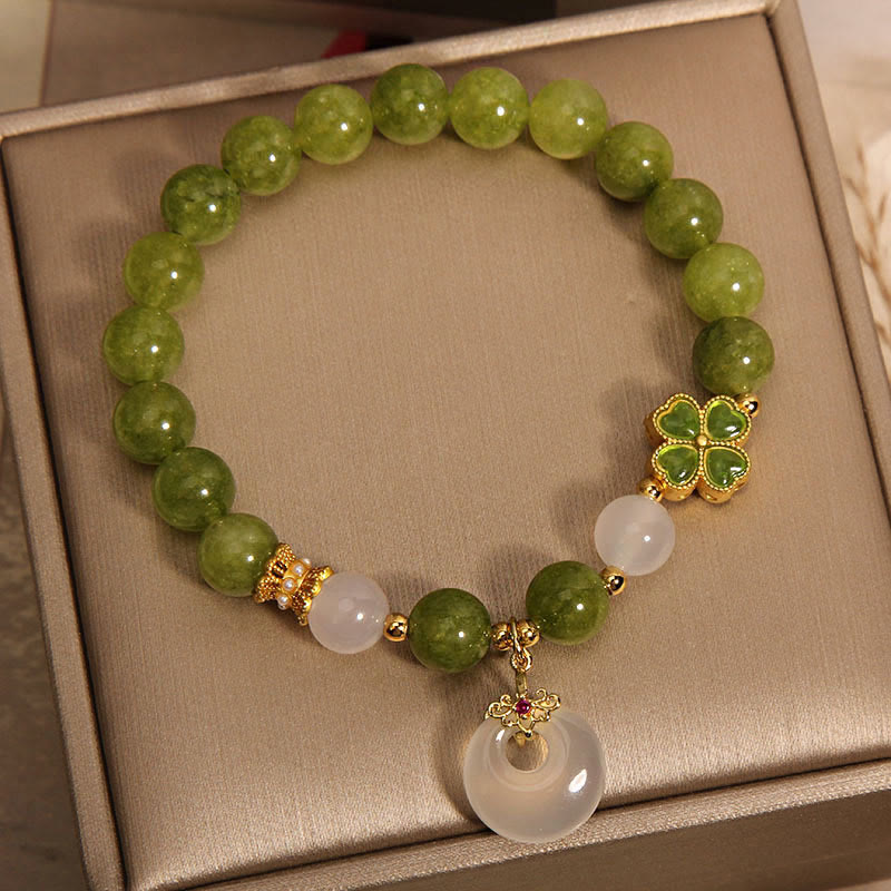 Buddha Stones, grüner Turmalin, Chalcedon, vierblättriges Kleeblatt, Peace-Schnalle, Charm-Armband mit Weisheitssymbol