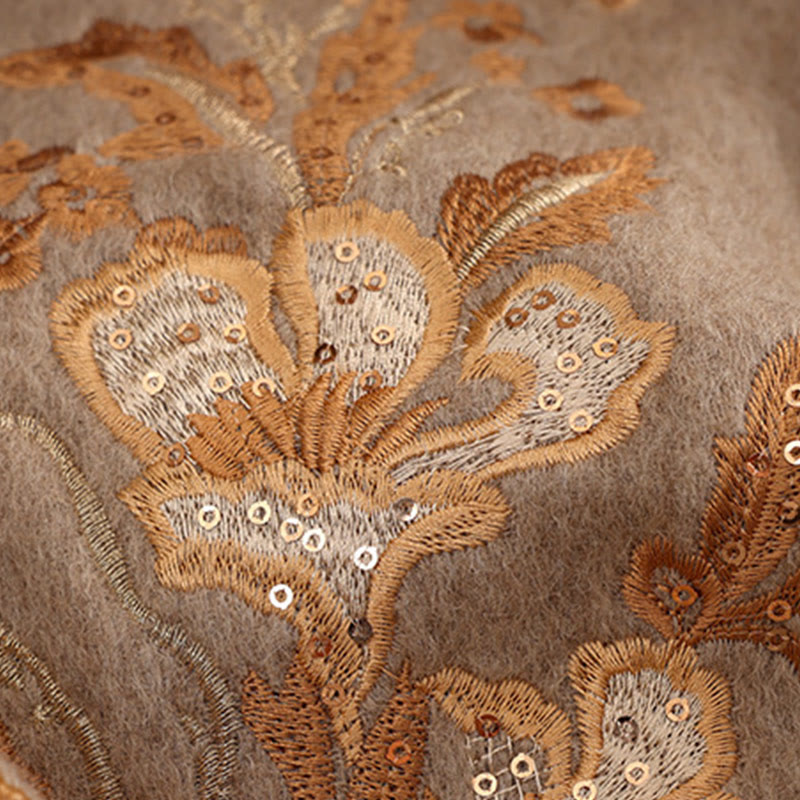 Buddha Stones -Wollschal, rote Blume, goldene Pailletten-Stickerei, Quaste, gemütlicher Winter-Reiseschal - image 9