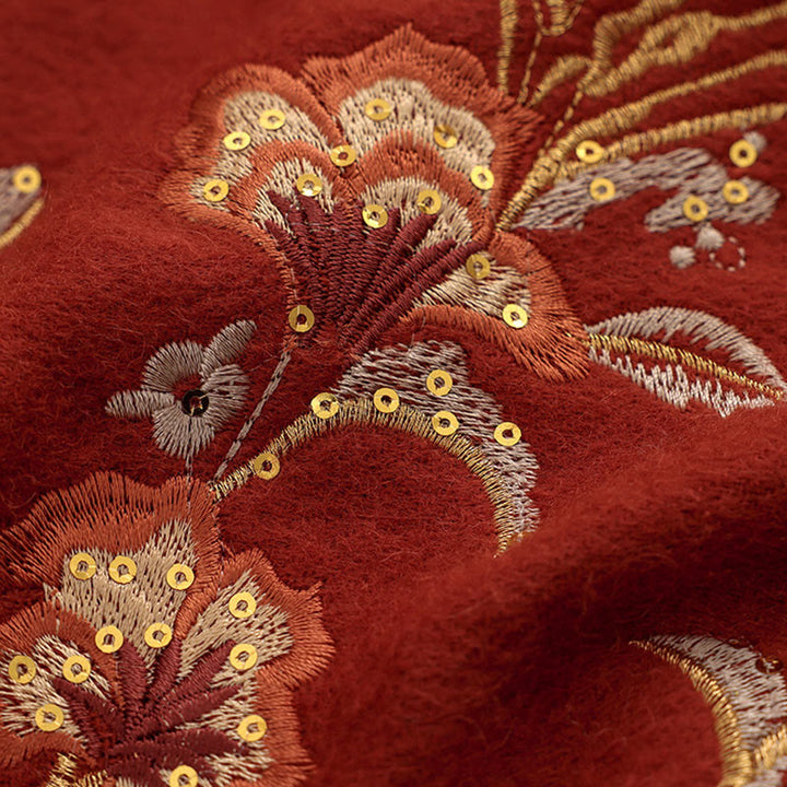 Buddha Stones -Wollschal, rote Blume, goldene Pailletten-Stickerei, Quaste, gemütlicher Winter-Reiseschal - image 4